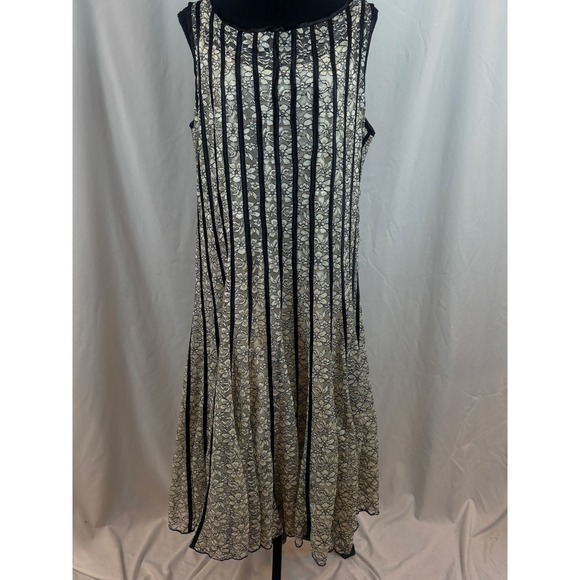 SLNY Dresses & Skirts - SLNY Womens 14W Lace Midi Dress Black Ivory Ribbon Stripe Handkerchief Hem